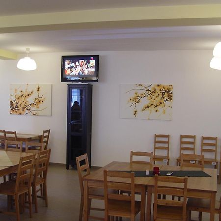 Hotel Astra Braşov Buitenkant foto