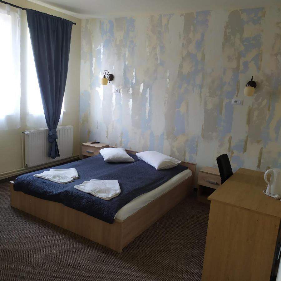 Hotel Astra Braşov Buitenkant foto
