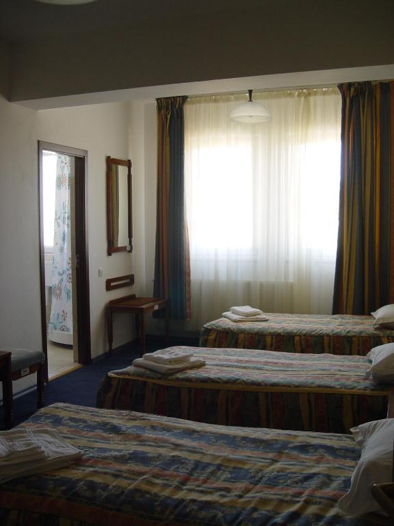 Hotel Astra Braşov Kamer foto