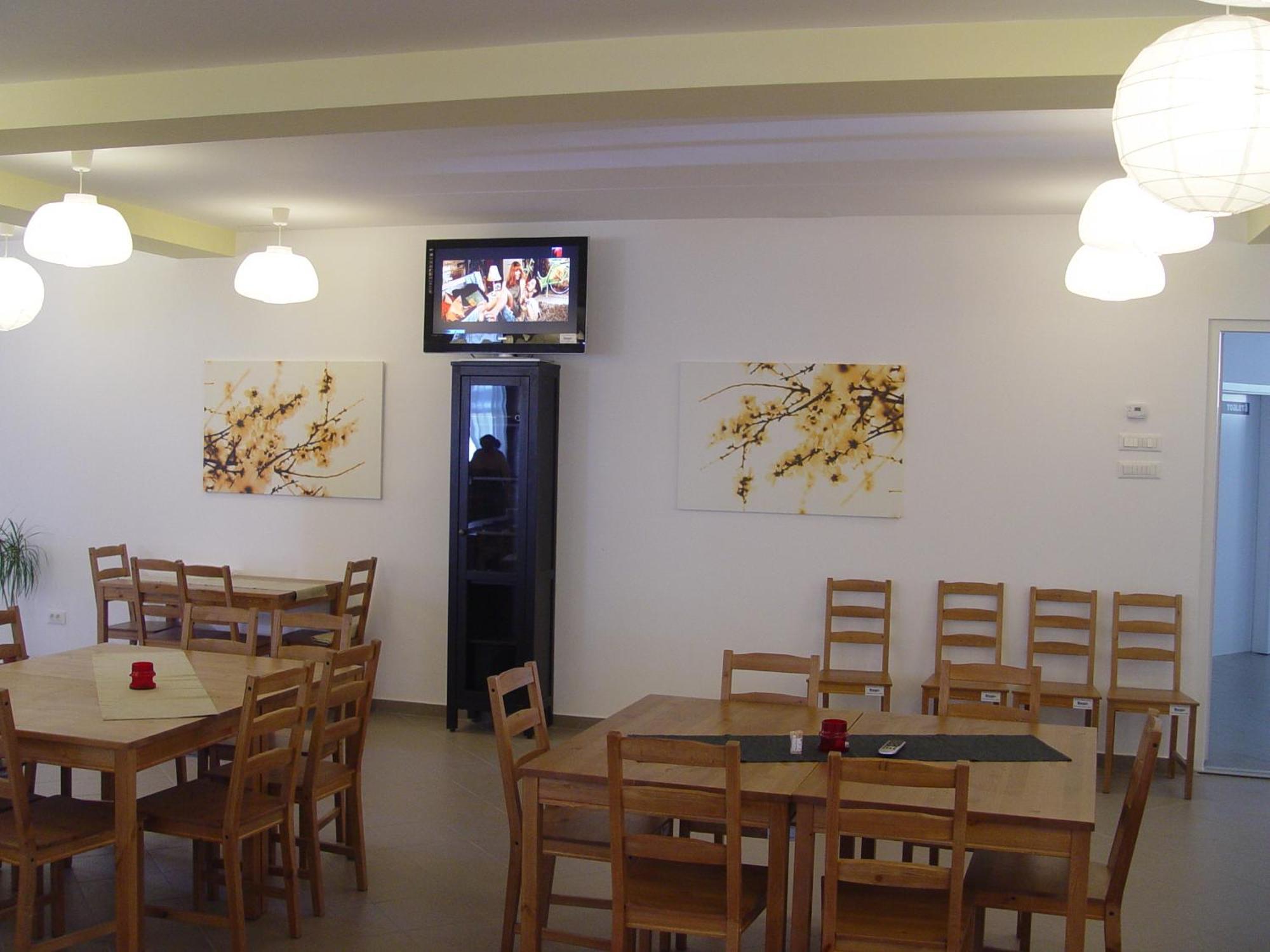 Hotel Astra Braşov Buitenkant foto
